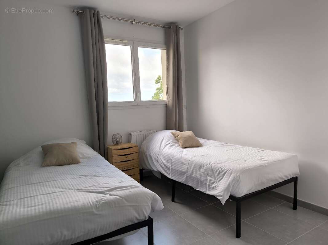 Maison à SAINT-LAURENT-SUR-MER