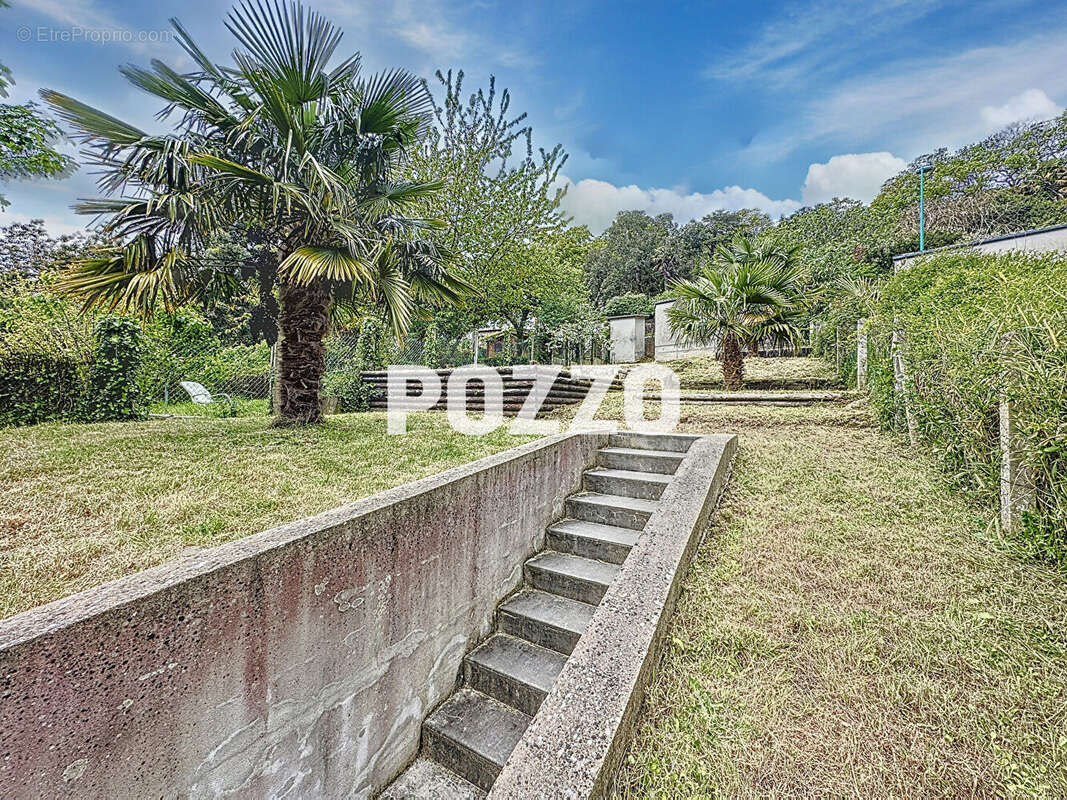 Maison à SAINT-JEAN-LE-THOMAS