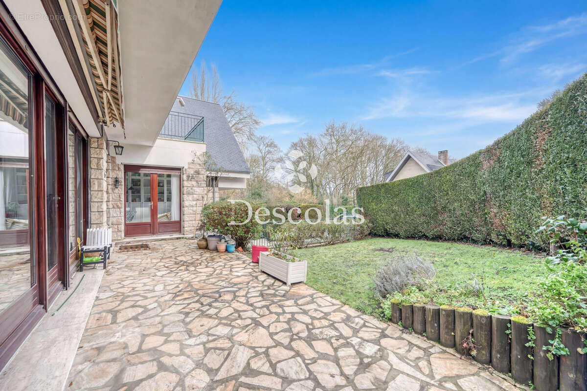 Maison à L'ETANG-LA-VILLE