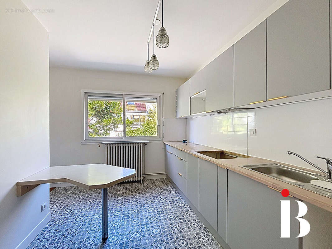 Maison Nantes DOULON -CHALATRE 112 m² jardin au calme - photo 10