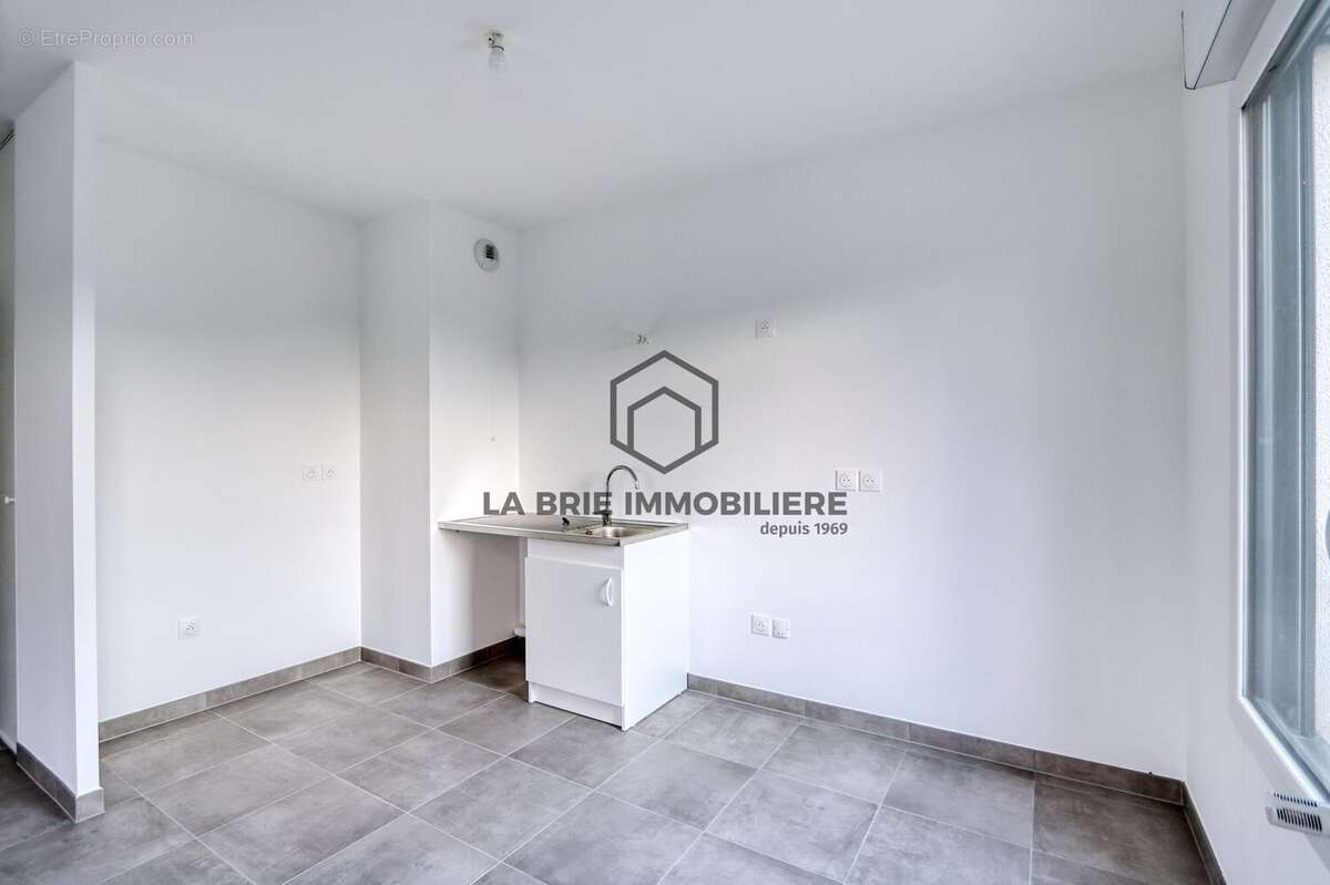Appartement 61 m² à Mennecy  - photo 3