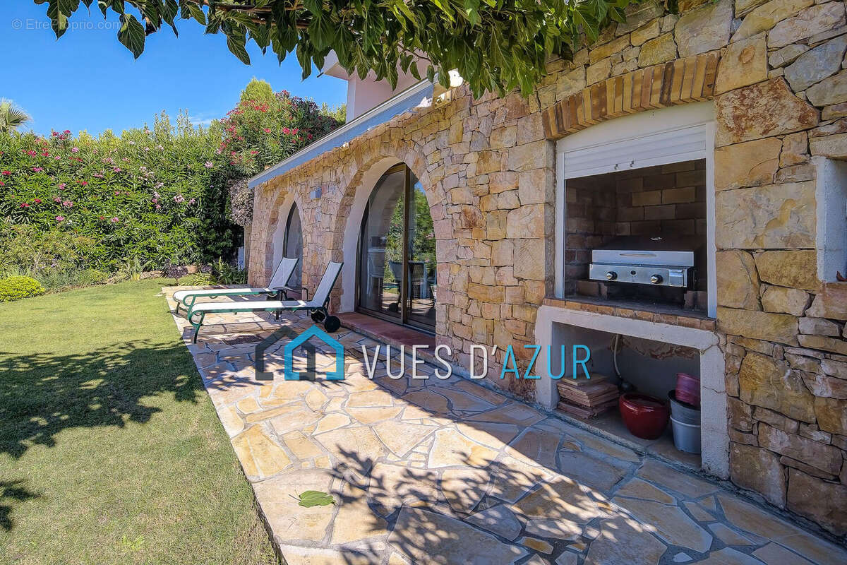 Maison à VALLAURIS