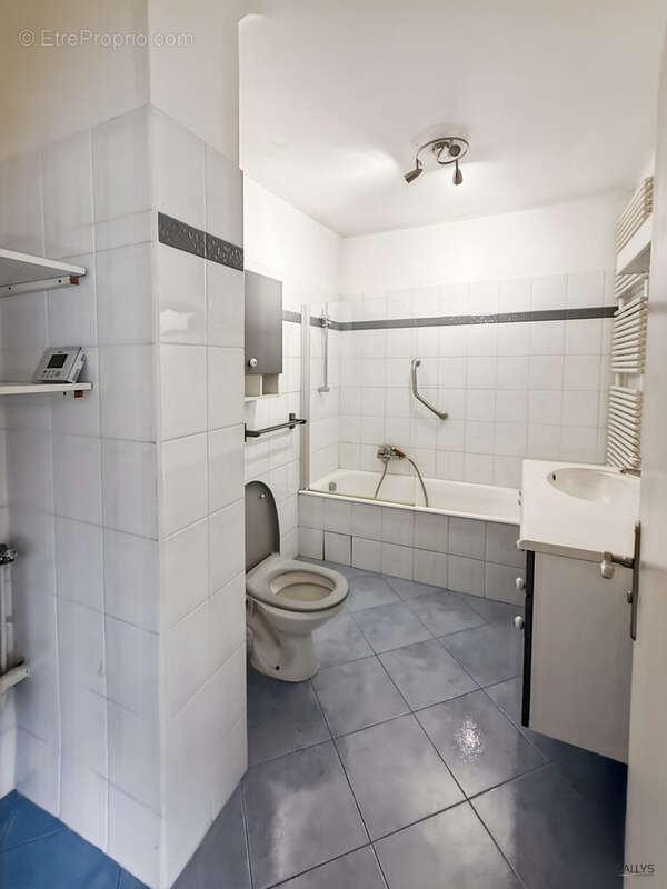 Appartement à ARS-SUR-MOSELLE