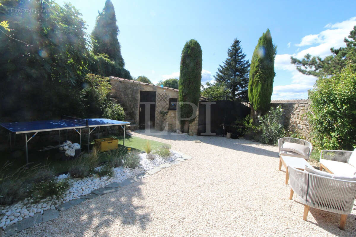 Maison à SAINT-MARTIN-DE-CASTILLON