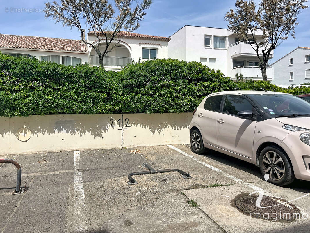 Vente interactive studio avec terrasse acces direct plage - photo 7