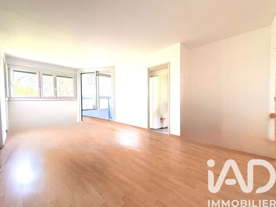 Photo 2 - Appartement à CHAMPS-SUR-MARNE