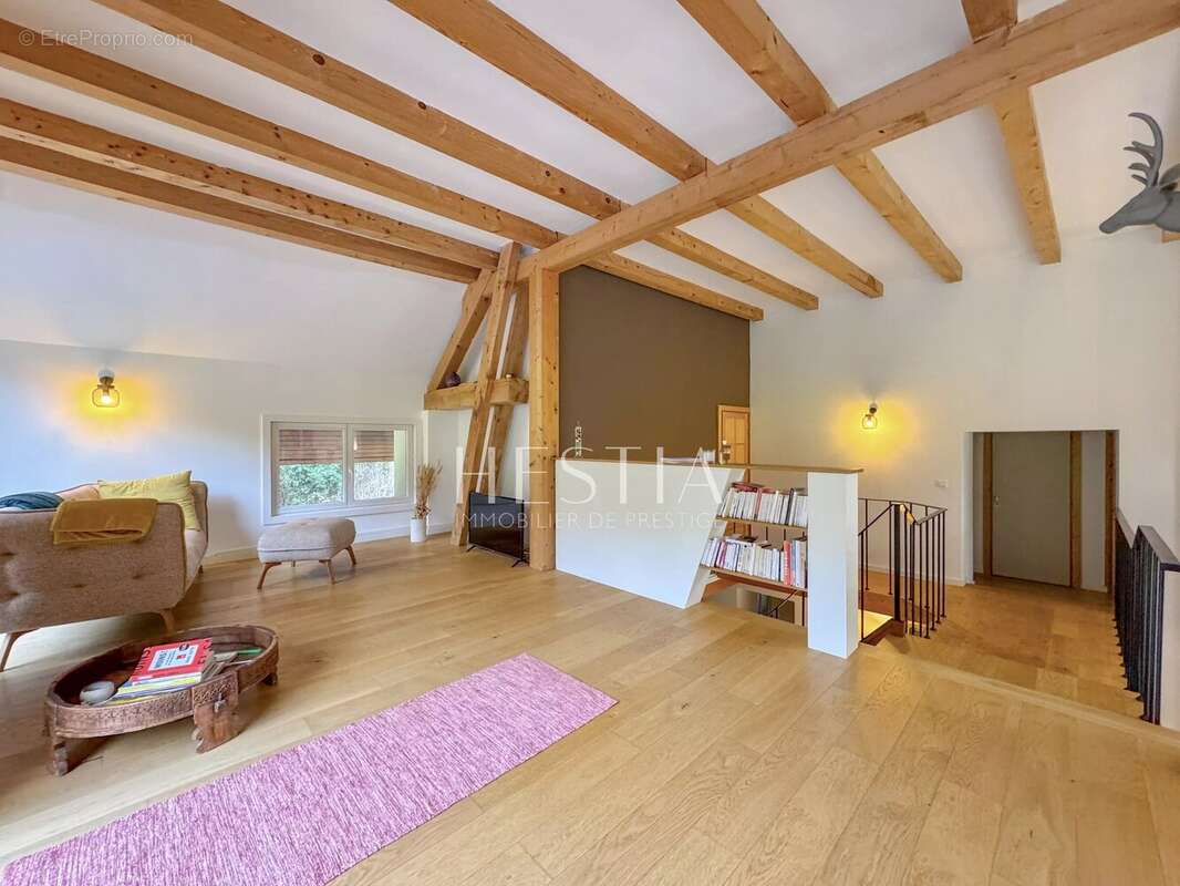 Maison à ALLONZIER-LA-CAILLE