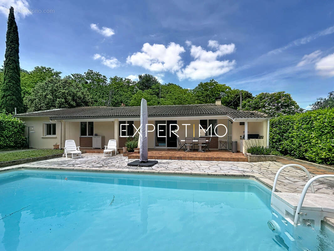 Maison à AYGUESVIVES