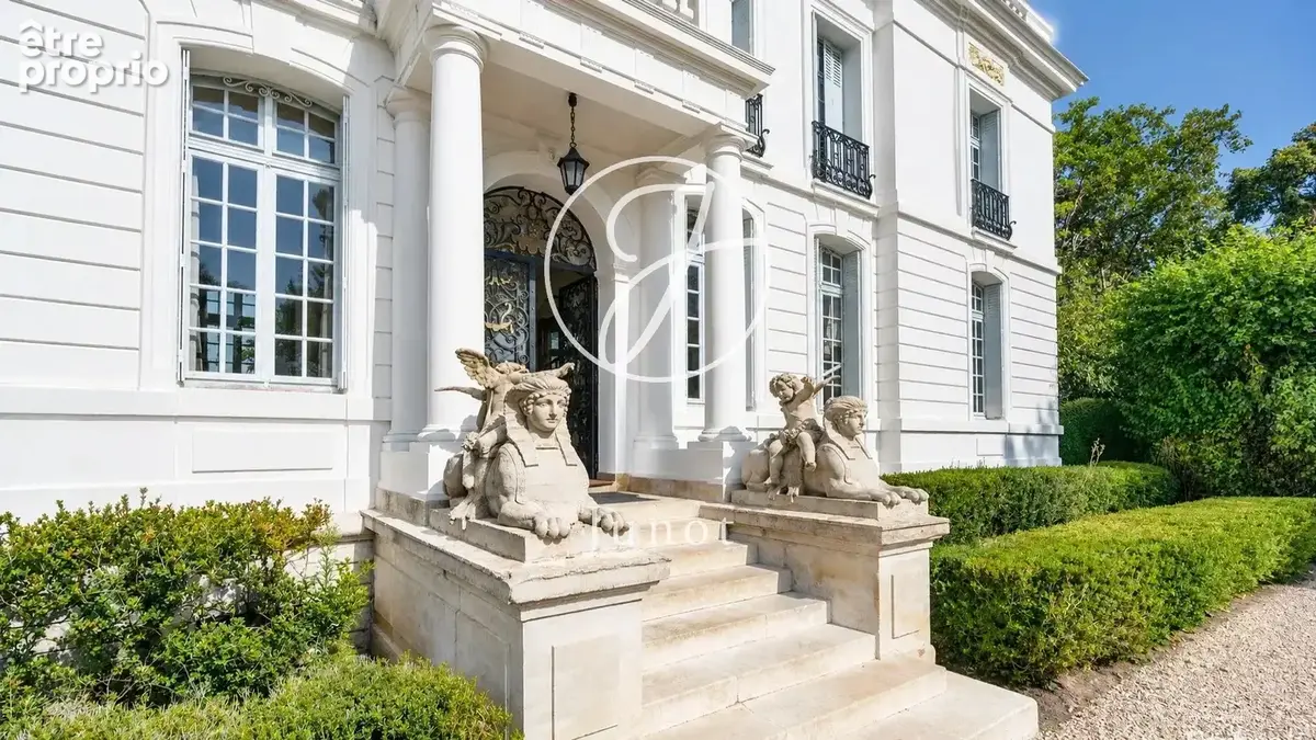 Anet - EURE-ET-LOIR - Château néoclassique au bord de l'Eure - photo 11