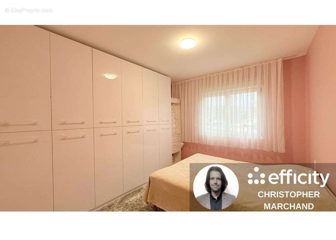 Maison à MONTREAL-LA-CLUSE