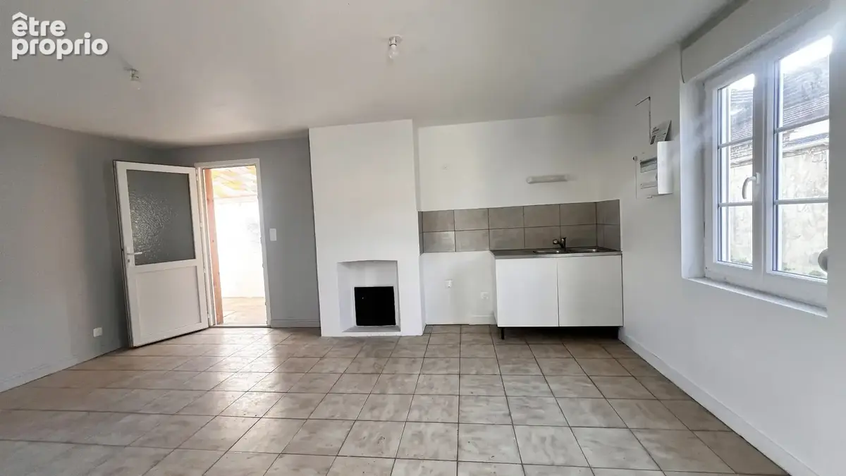 Spécial Investisseurs À vendre   Troyes maison, superficie 73,50m2, 4 chambres,  jardin 342m2, dépendances - photo 5