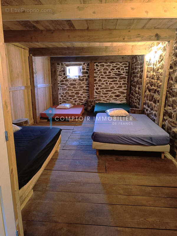 Maison à COUCOURON