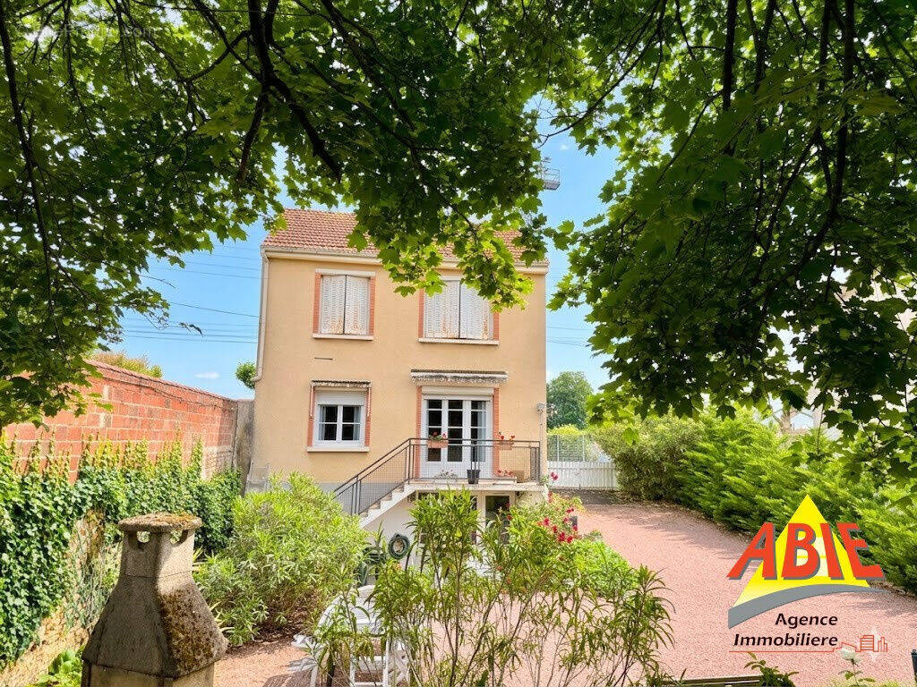 Photo 1 - Maison à FONTENAY-LE-COMTE