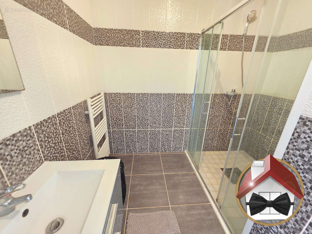 Maison 120 m² à Creissels  - photo 7