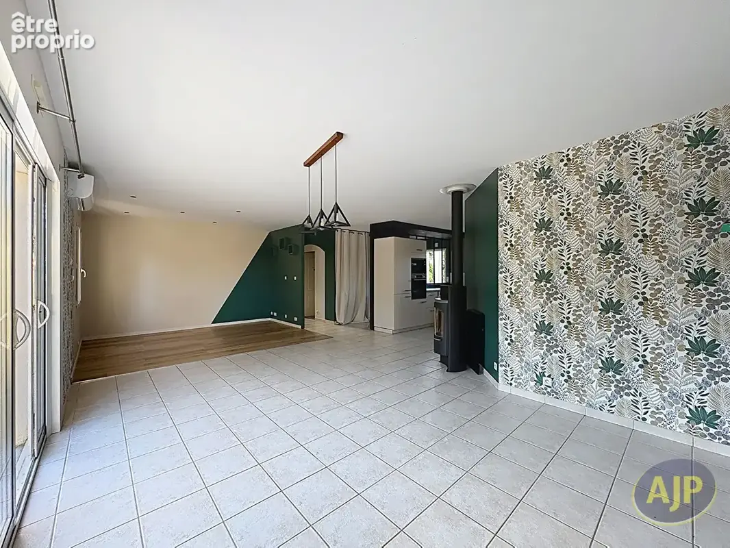 CORPE - Maison de plain-pied - Au calme - Piscine - photo 4