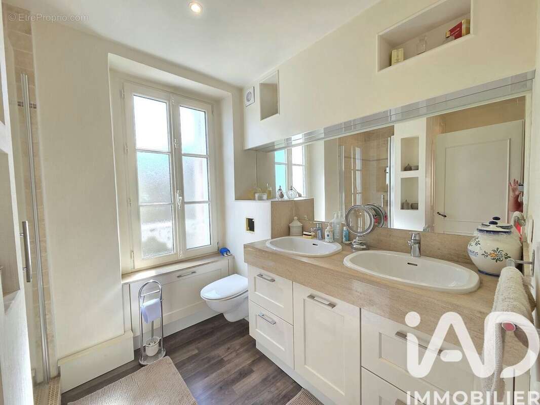 Photo 5 - Maison à VOUNEUIL-SOUS-BIARD