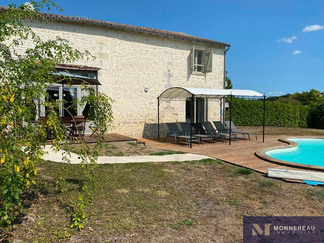 Maison à CHALAIS