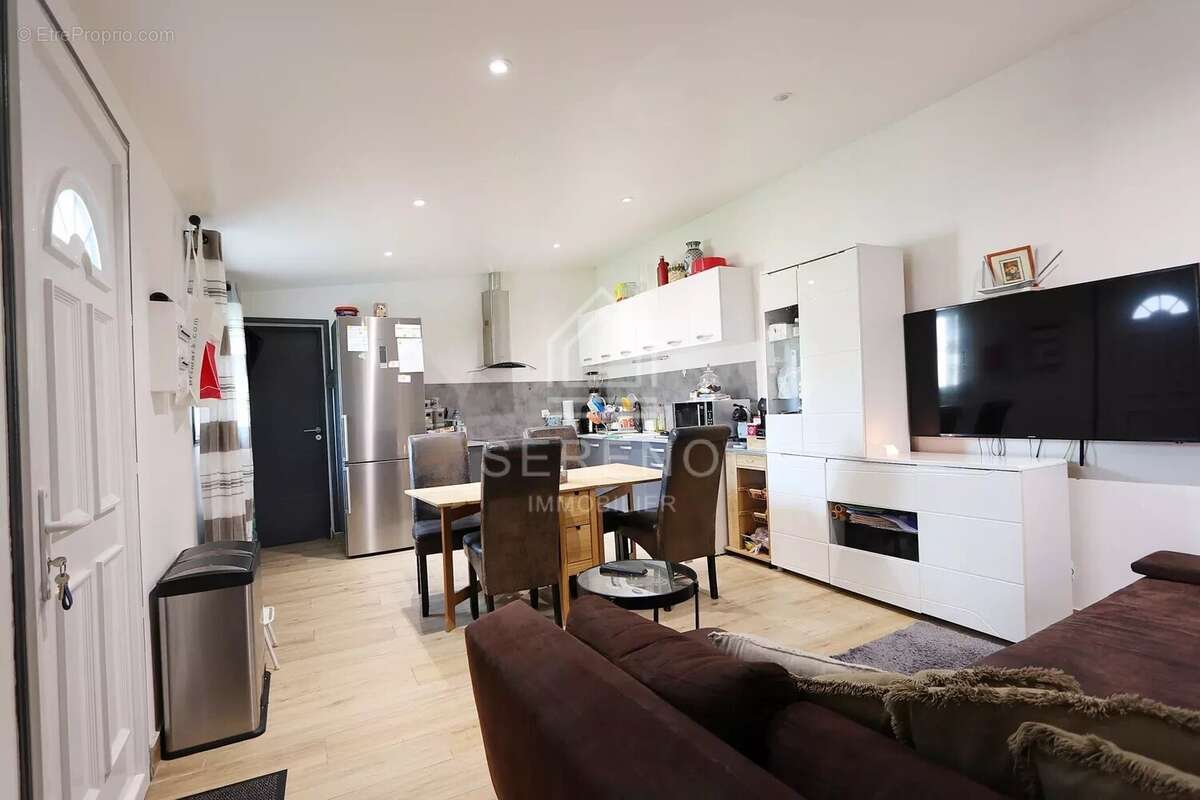 Maison à CHAMPS-SUR-MARNE