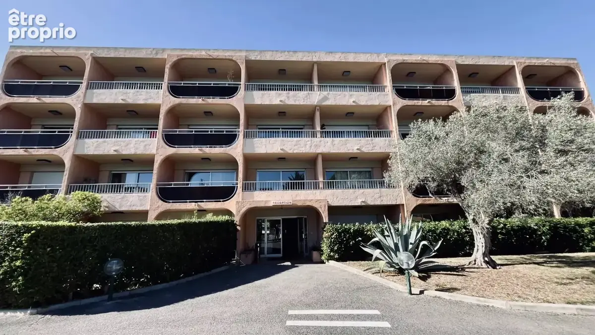 Golfe-Juan Studio 31 m² idéal investissement locatif - photo 9
