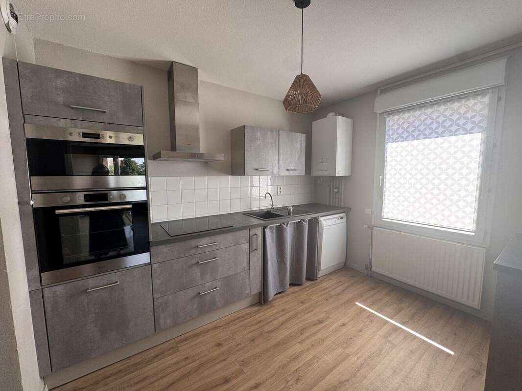 Appartement 76 m² à Roanne  - photo 3