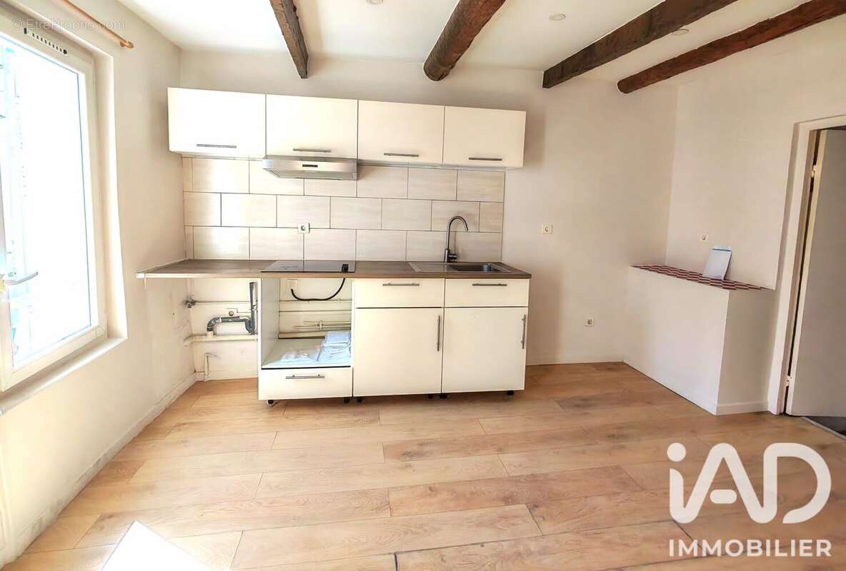 Maison 56 m² à Marseille-7e  - photo 3