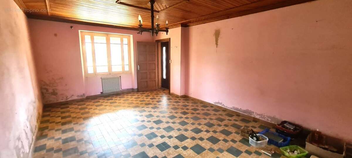 Maison à MONTREDON-LABESSONNIE