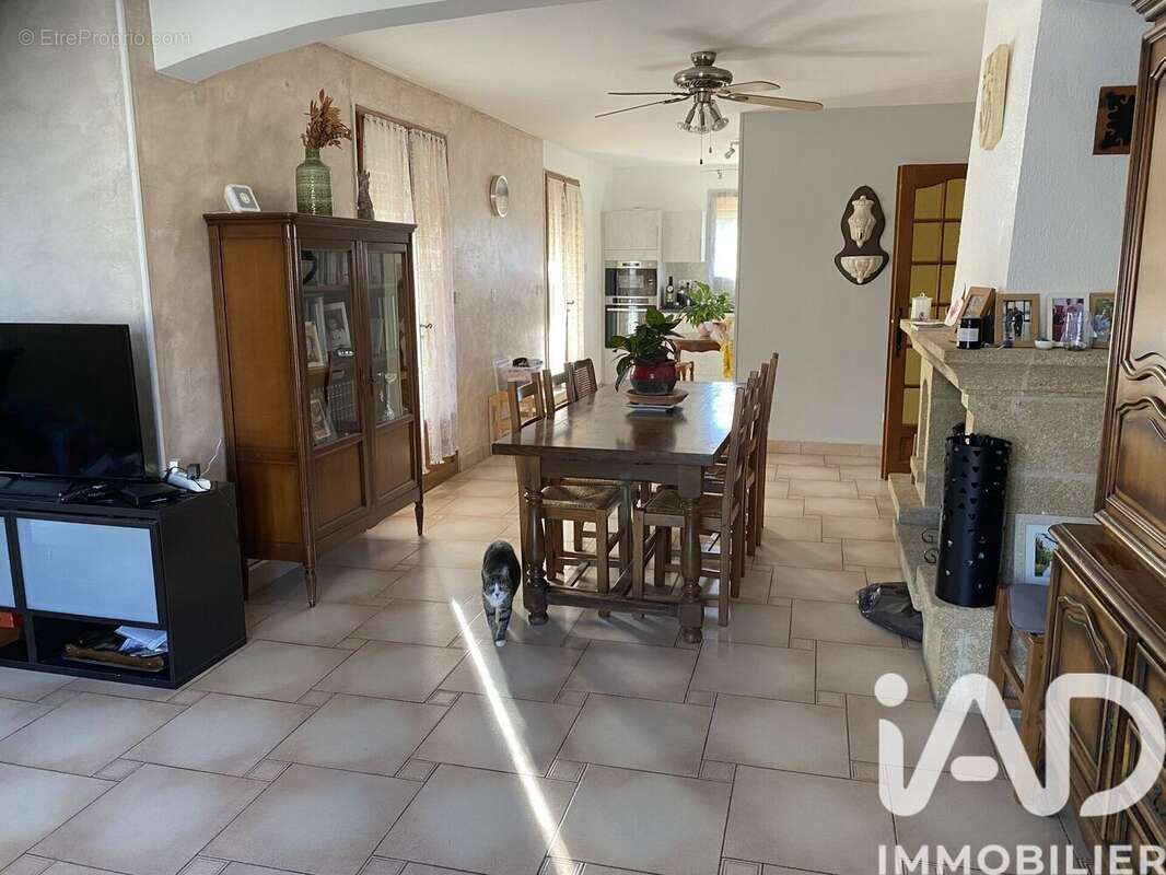 Photo 6 - Maison à LE CAILAR