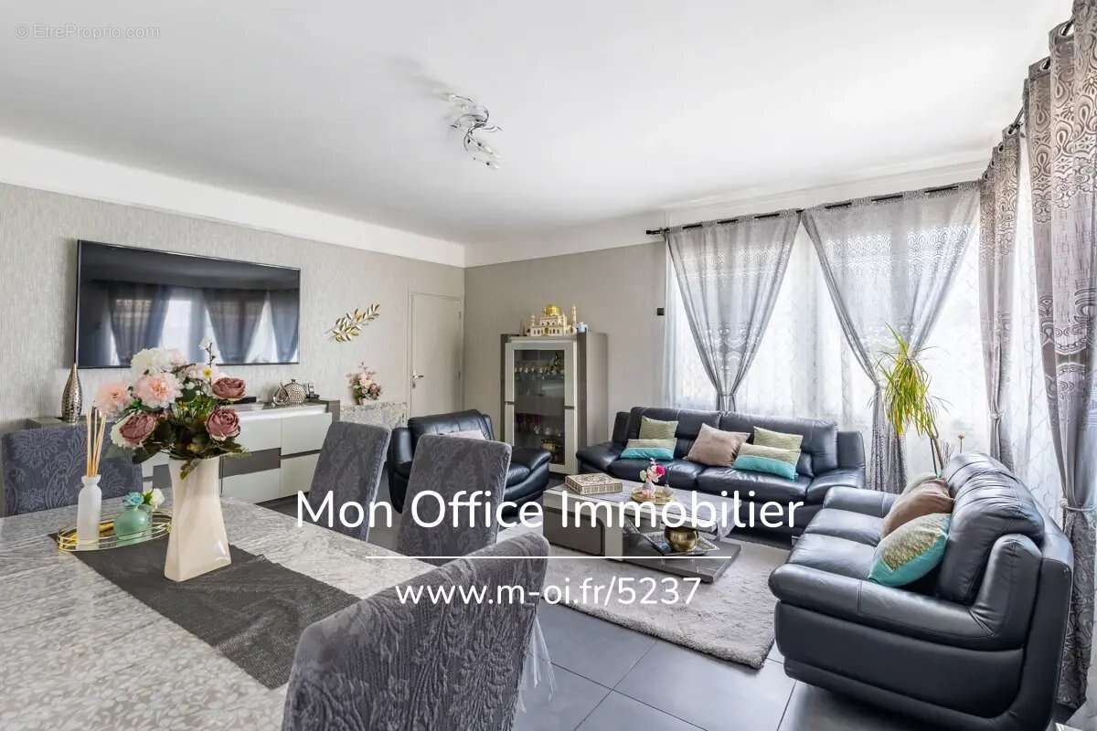 Appartement à MARSEILLE-3E