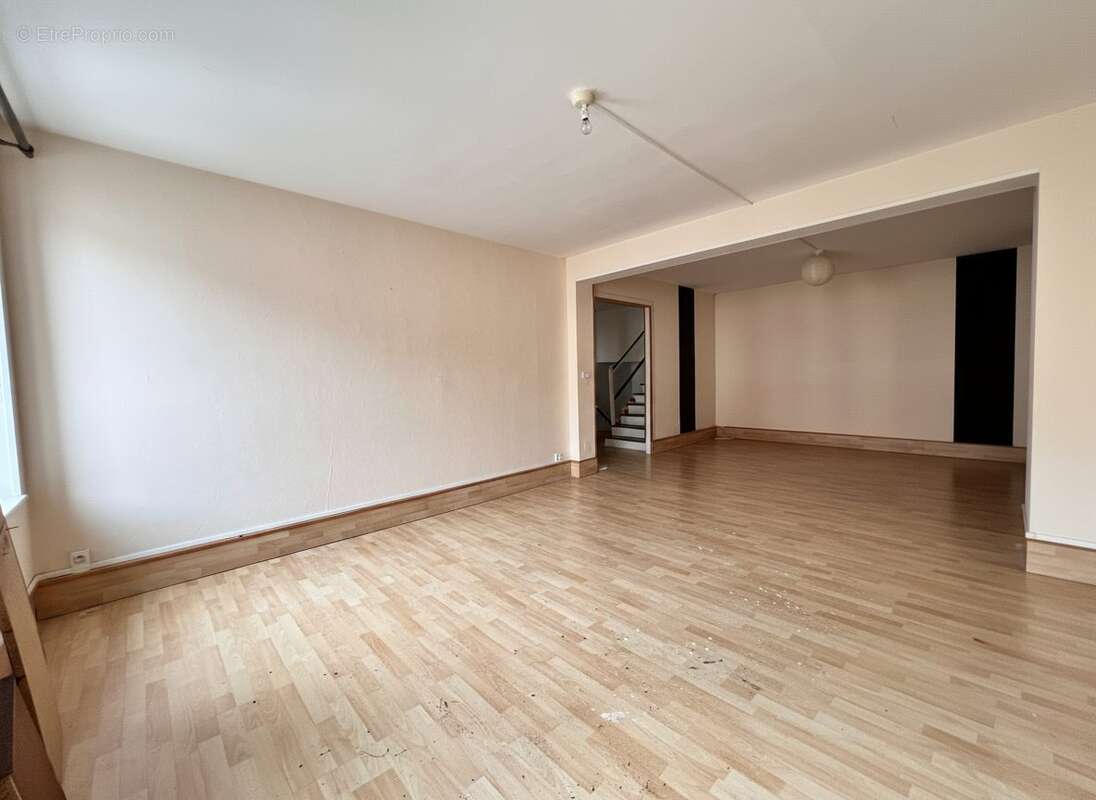 Appartement à SENONES