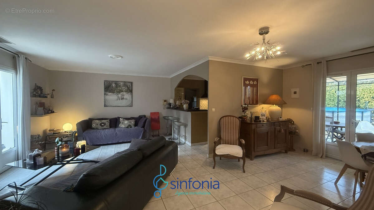 Maison à ARPAILLARGUES-ET-AUREILLAC