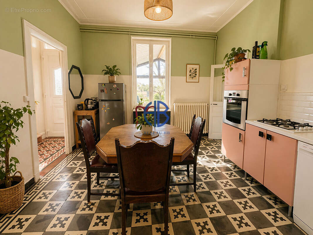 Maison à LA TOUR-DU-PIN