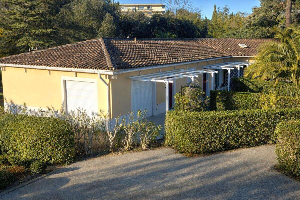 Maison à SAINT-RAPHAEL