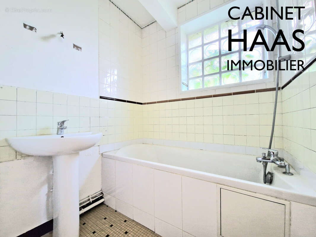 Salle de bains - Appartement à IVRY-SUR-SEINE