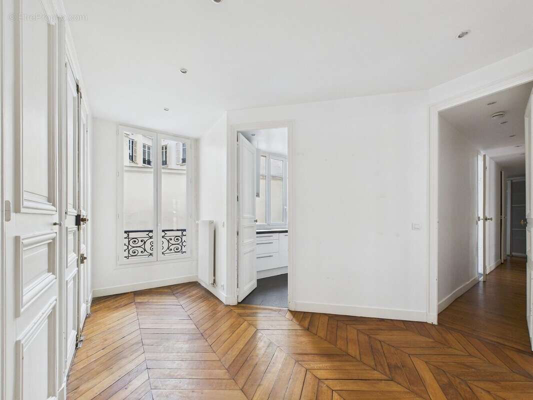 Appartement à PARIS-6E