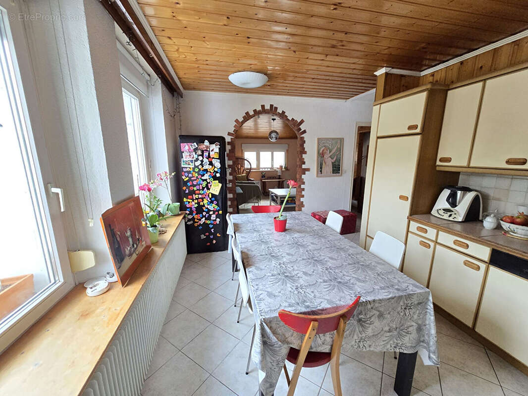 Appartement à LES HOPITAUX-NEUFS