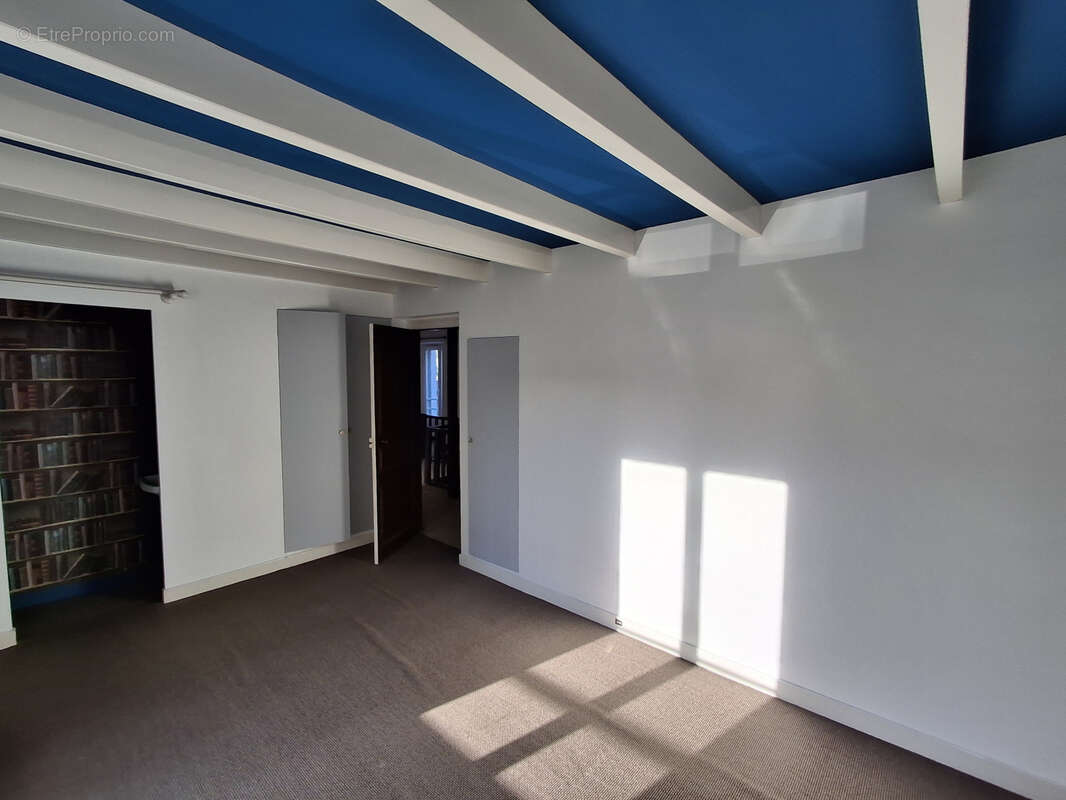 Maison à SAINT-VINCENT-STERLANGES