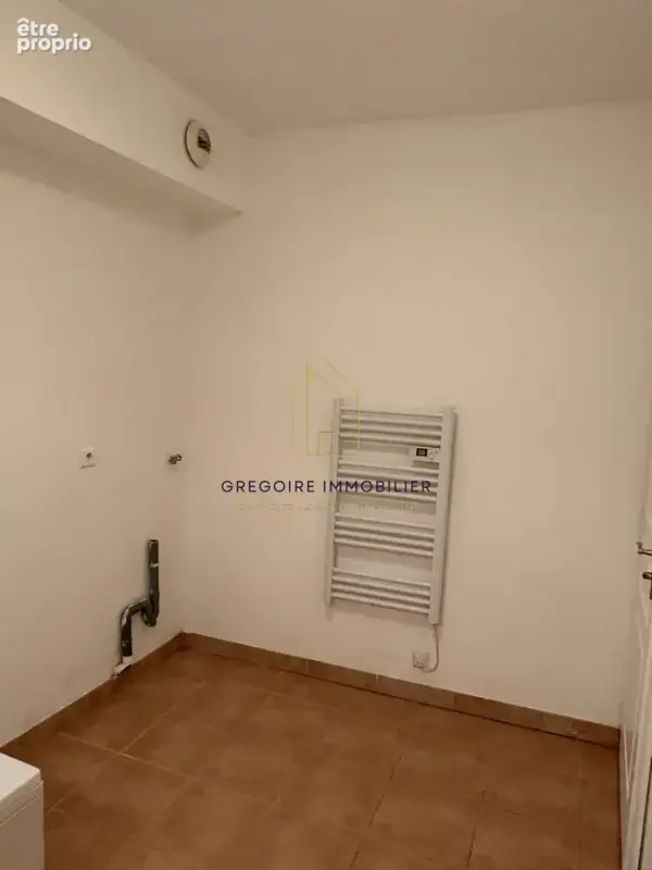 Appartement T3 spacieux et lumineux - Centre-Ville de Pertuis - photo 16