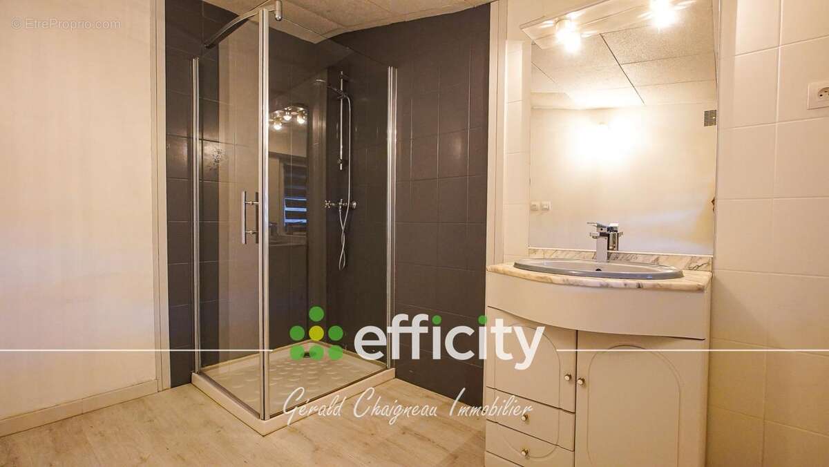 Maison à SAINT-COLOMBAN