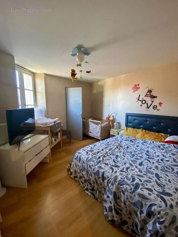 Appartement à ROMANS-SUR-ISERE