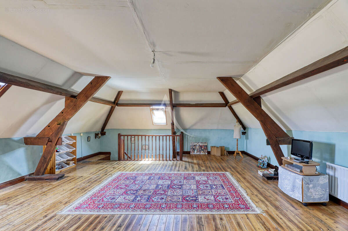 Maison à LES HERBIERS