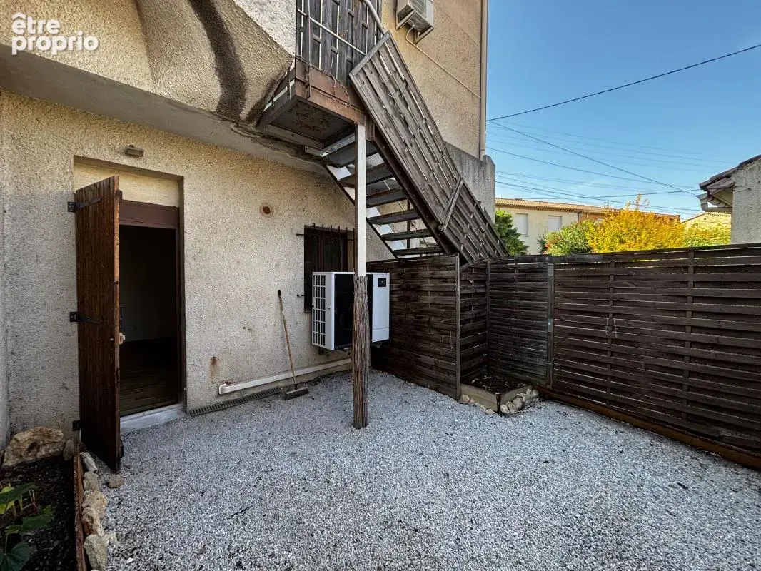 Duplex 3 chambres avec cour et garage - photo 7