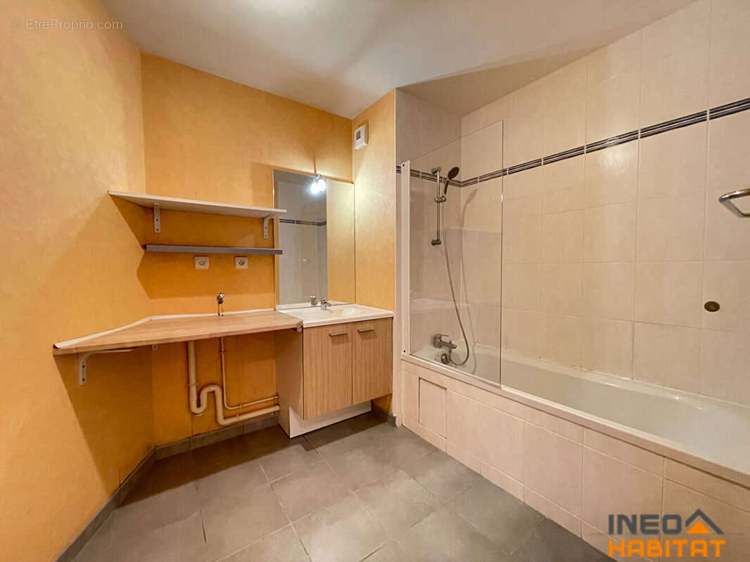 Appartement La Chapelle Des Fougeretz 3 pièce(s) 65.34 m2 - photo 9