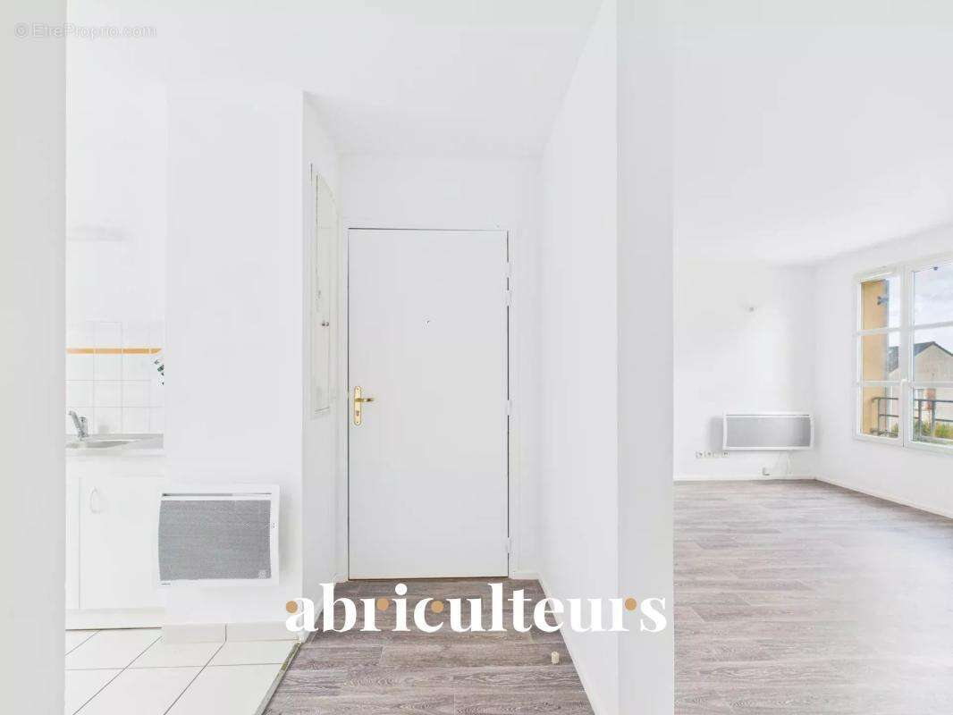 Appartement à SURVILLIERS