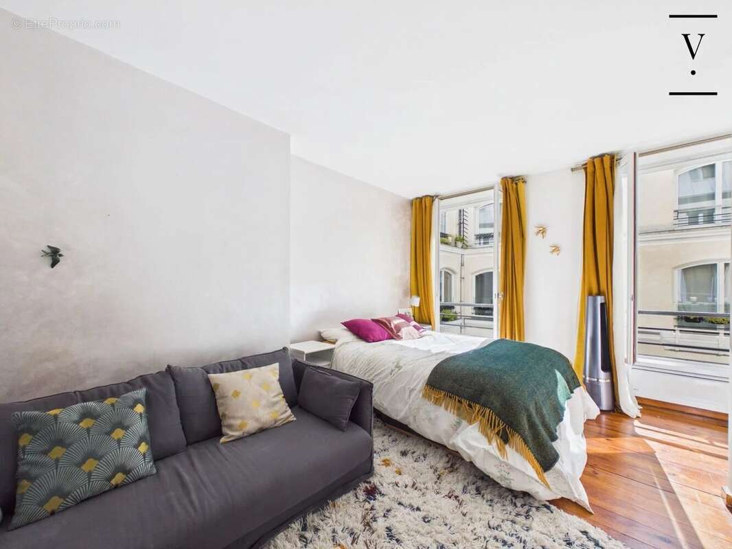 Appartement à PARIS-11E