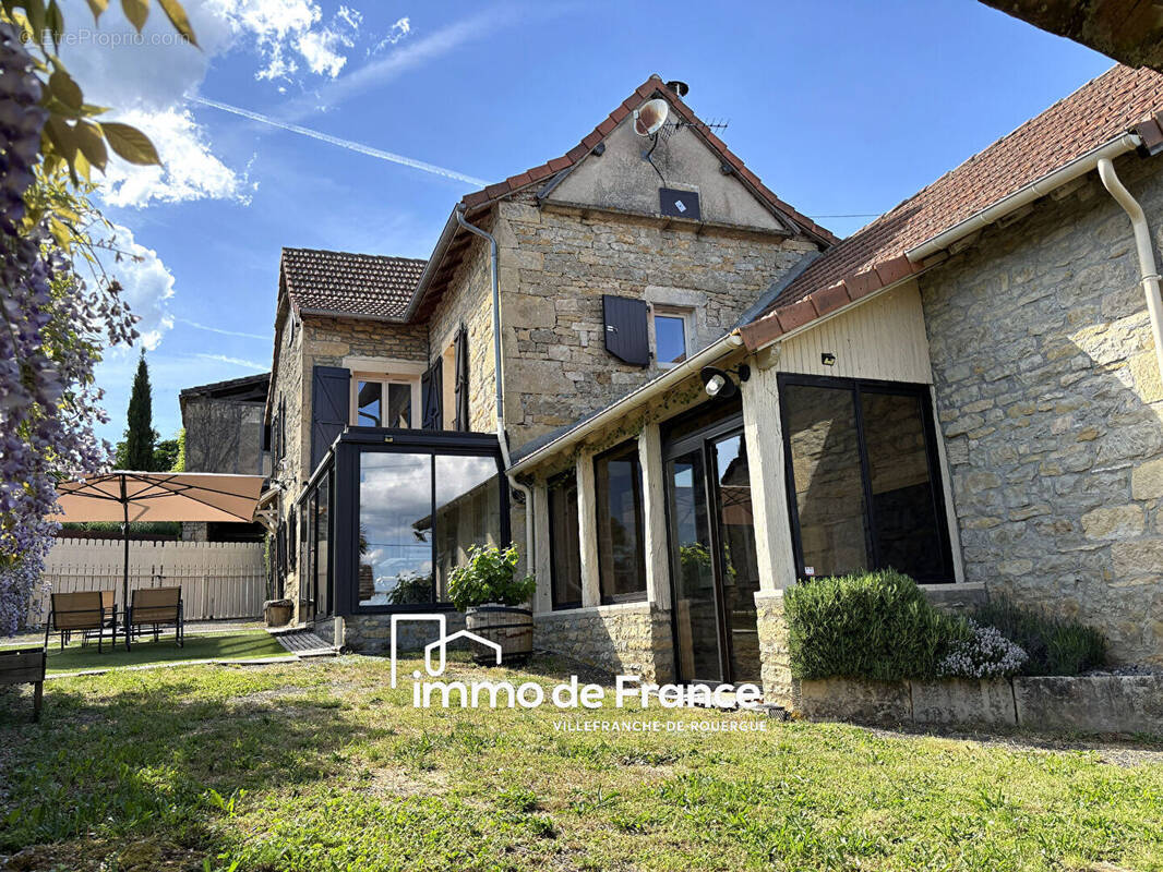 Maison à PUYLAGARDE