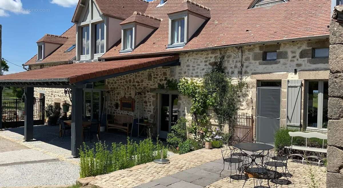 Maison à BEAUNE-D&#039;ALLIER