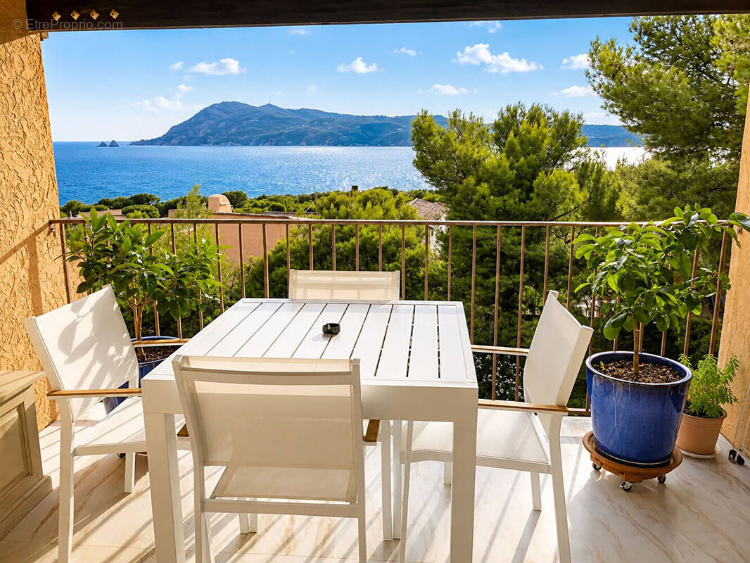 Appartement à SAINT-MANDRIER-SUR-MER