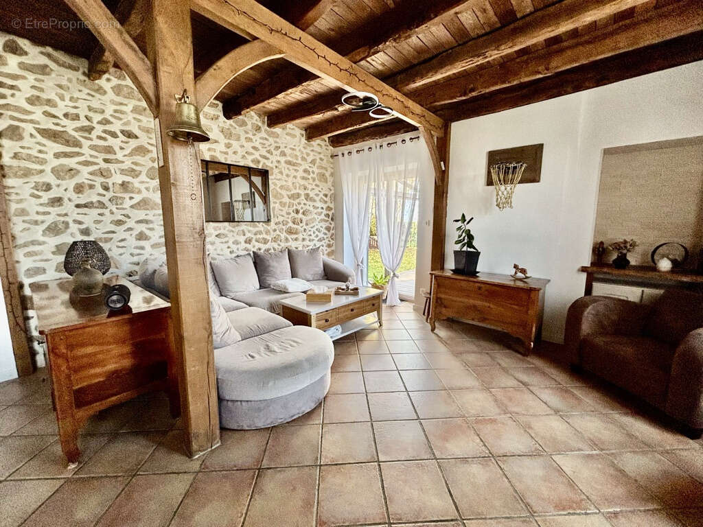 Maison à BOSMIE-L&#039;AIGUILLE