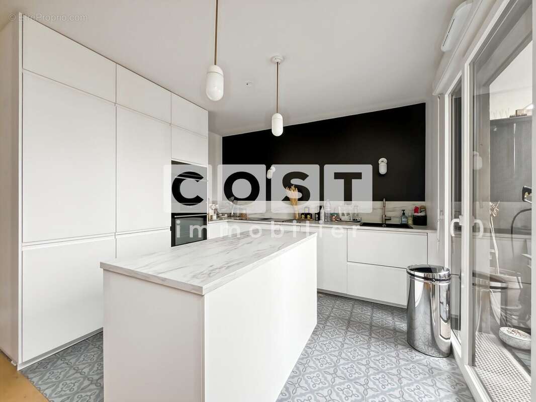 Appartement à GENNEVILLIERS