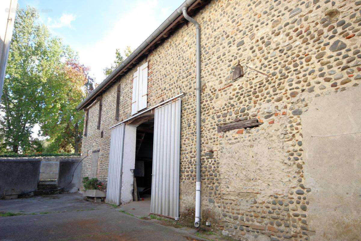 Maison à BEYRIE-EN-BEARN
